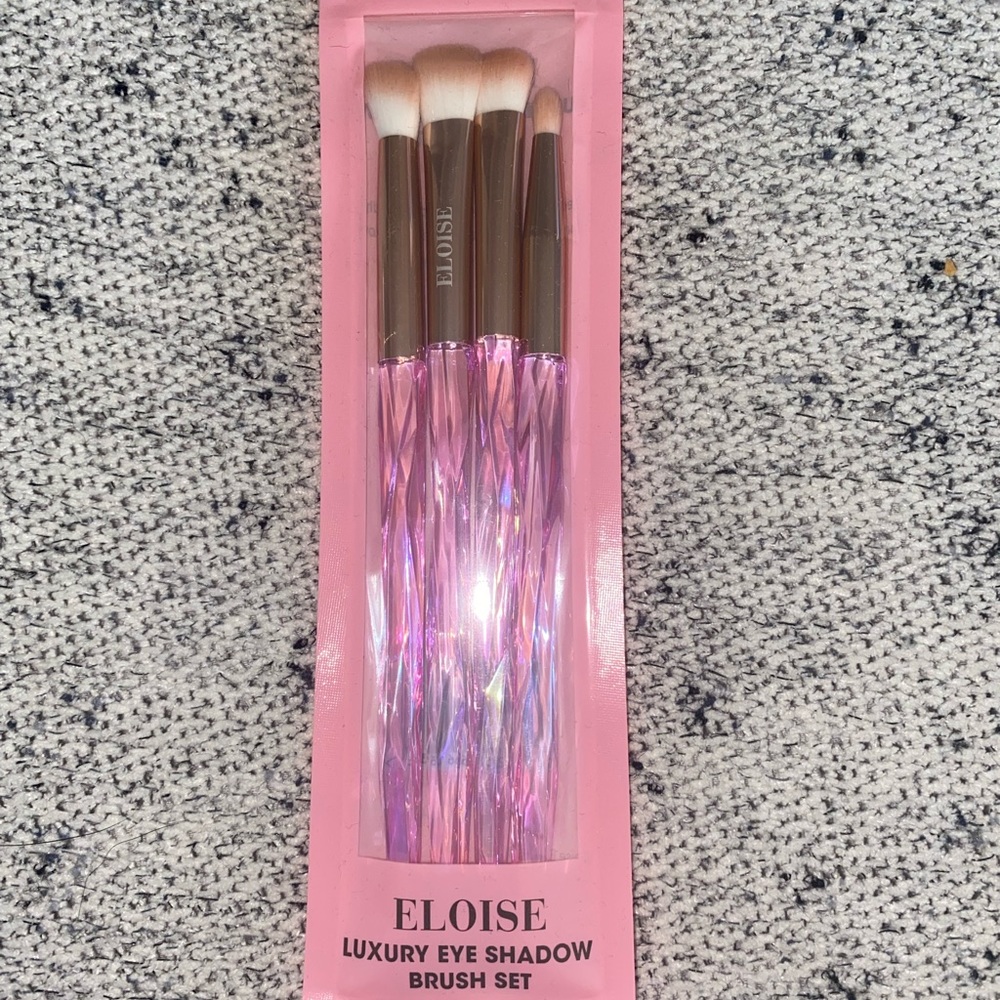 Eloise Brushes